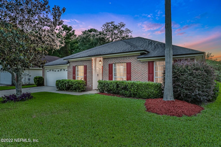 Photo 3 of 36 - 1444 Starboard Ct, Fleming Island, FL 32003