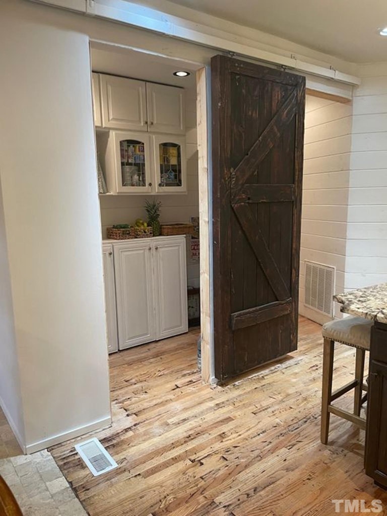 Photo 20 of 49 - 1204 Queensferry Rd, Cary, NC 27511