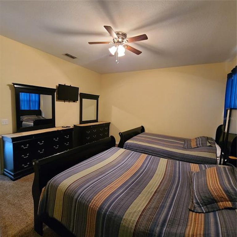 Photo 12 of 20 - 102 Hills Bay Dr, Davenport, FL 33896