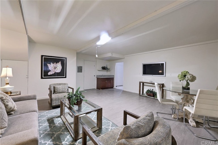Photo 31 of 46 - 738 S Hollenbeck St, West Covina, CA 91791