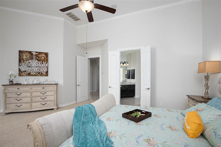 Photo 25 of 48 - 6339 Windermere Park Ln, Sugar Land, TX 77479