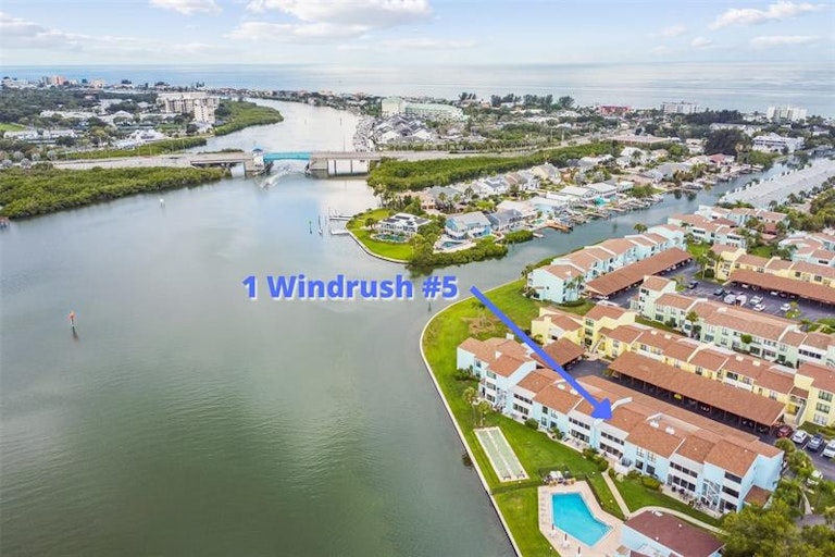 Photo 38 of 45 - 1 Windrush Blvd #5, Indian Rocks Beach, FL 33785