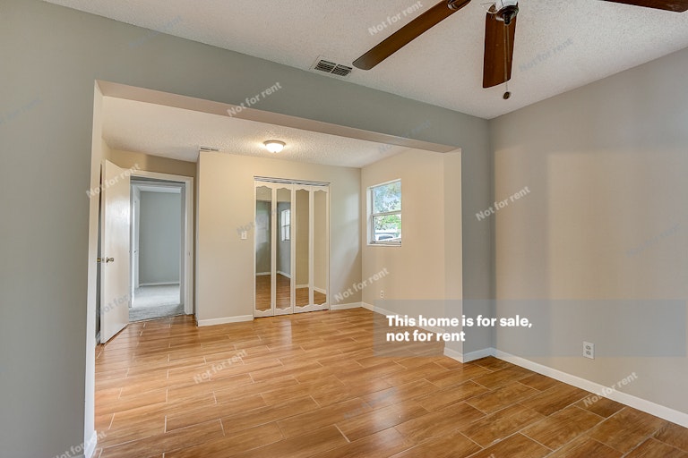 Photo 41 of 44 - 574 Valbon St, Orange Park, FL 32073