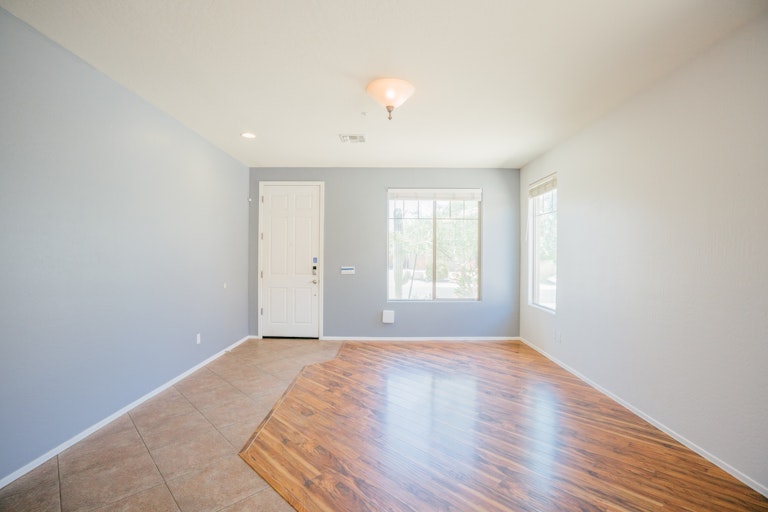Photo 10 of 20 - 7194 W Lone Tree Trl, Peoria, AZ 85383