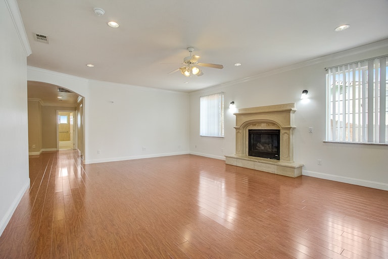 Photo 6 of 35 - 6928 Franela Way, Citrus Heights, CA 95621