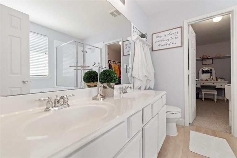Photo 14 of 27 - 381 Bayberry Dr, Fate, TX 75087