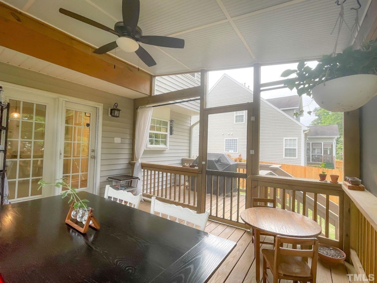 Photo 17 of 21 - 2408 Summit Dr, Hillsborough, NC 27278