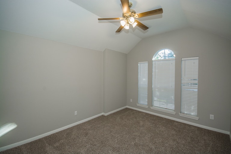 Photo 36 of 44 - 2712 Summerwood Ct, McKinney, TX 75072
