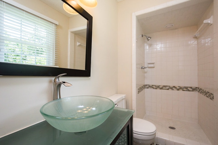 Photo 4 of 16 - 7709 Leesville Rd, Raleigh, NC 27613