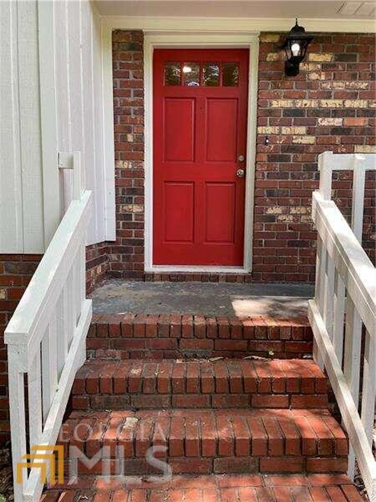 Photo 1 of 25 - 1440 Wildwood Dr, Acworth, GA 30102