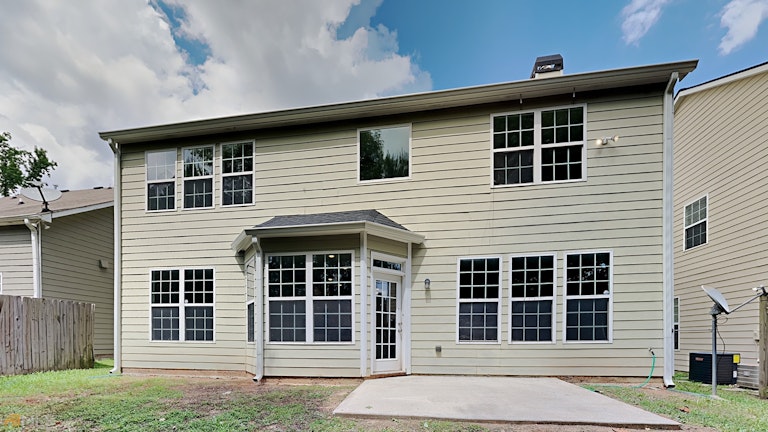 Photo 18 of 18 - 582 Misty Meadow Pl, Lilburn, GA 30047