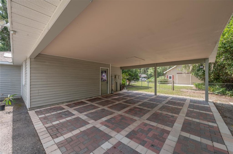 Photo 32 of 32 - 31750 Sylvian Ln, Dade City, FL 33525