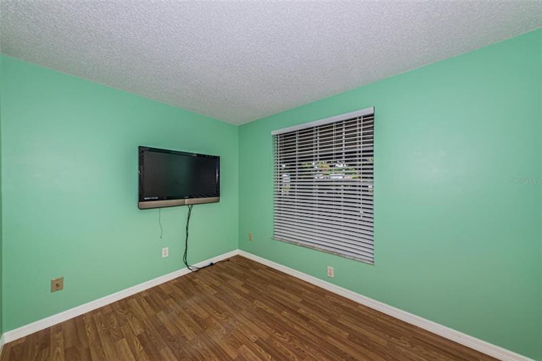 Photo 28 of 41 - 1012 Peninsula Rd, Tarpon Springs, FL 34689