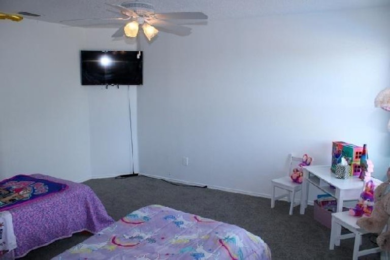 Photo 22 of 33 - 4220 Boxwood Dr, Balch Springs, TX 75180