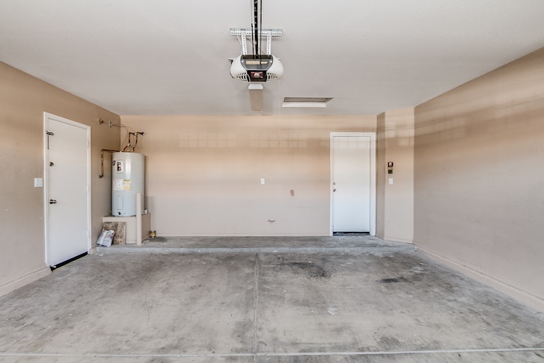 Photo 23 of 29 - 4347 W St Catherine Ave, Laveen, AZ 85339