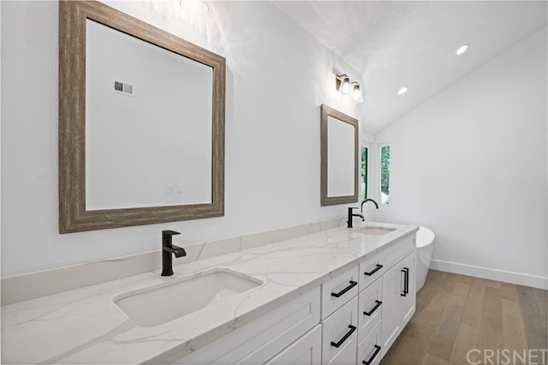 Photo 29 of 43 - 11905 Andasol Ave, Granada Hills, CA 91344