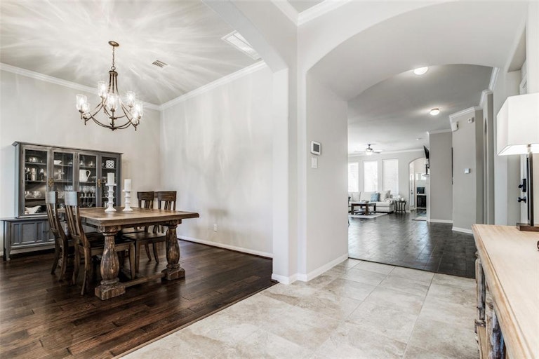 Photo 5 of 34 - 9315 Mystic Falls Ln, Humble, TX 77396