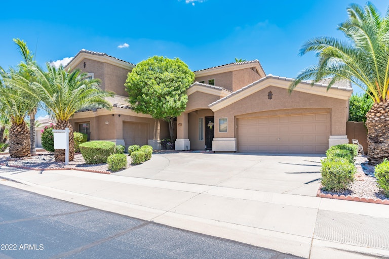 Photo 2 of 63 - 9557 E Meseto Ave, Mesa, AZ 85209