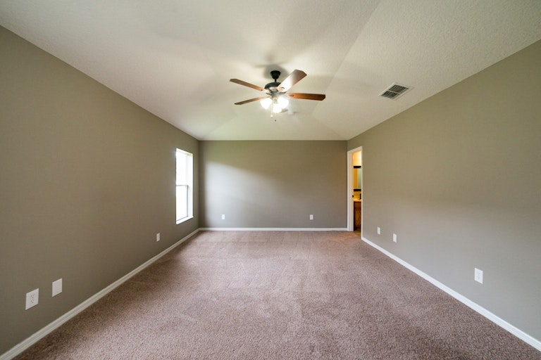 Photo 10 of 20 - 2545 Bobby Lee Ln, Saint Cloud, FL 34772