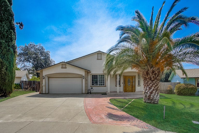 Photo 10 of 35 - 6928 Franela Way, Citrus Heights, CA 95621