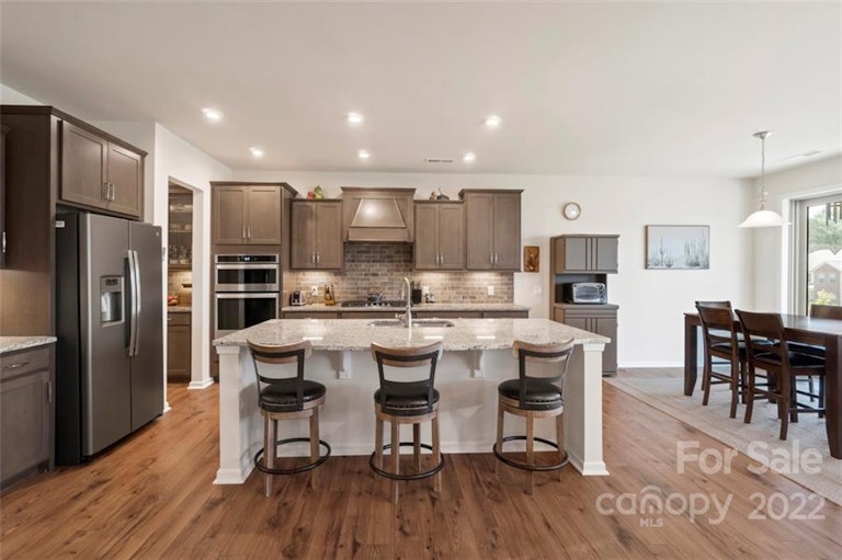 Photo 10 of 48 - 15003 Luna Dr, Charlotte, NC 28278