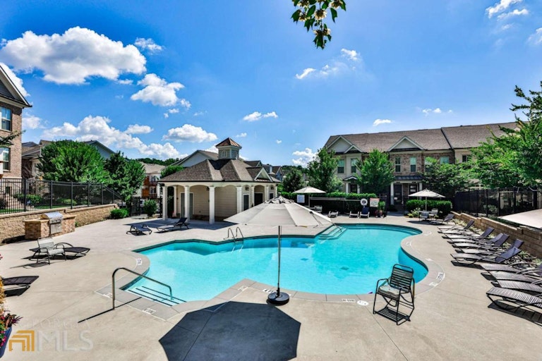 Photo 34 of 42 - 4213 Deming Cir, Atlanta, GA 30342