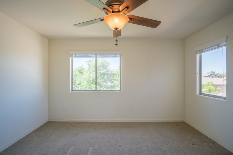 Photo 22 of 37 - 17808 W Ivy Ln, Surprise, AZ 85388