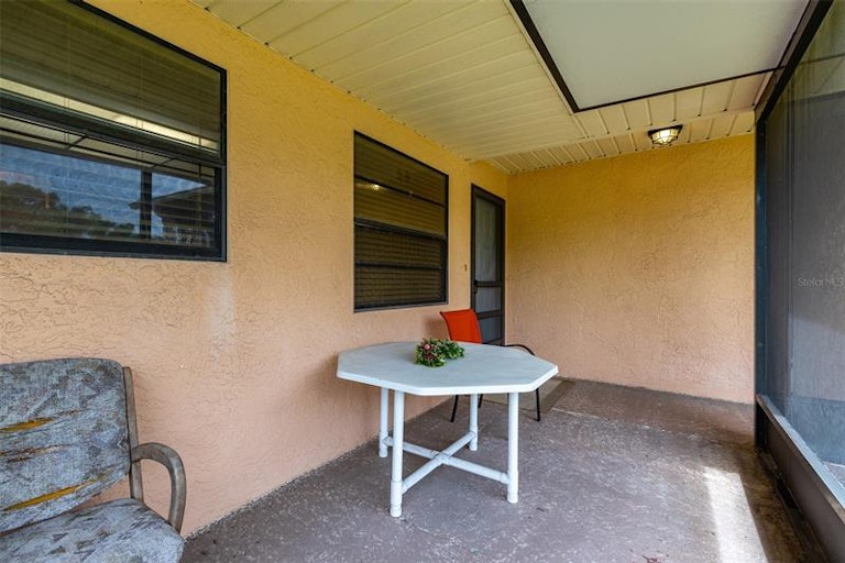 Photo 4 of 23 - 12921 Banyan St, Hudson, FL 34669