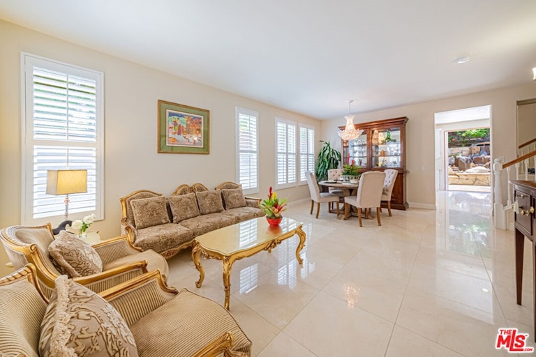 Photo 12 of 48 - 686 Milford St, Los Angeles, CA 90042