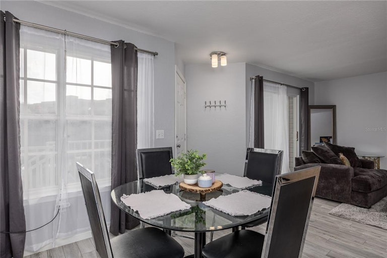 Photo 9 of 35 - 850 S Tamiami Trl #522, Sarasota, FL 34236