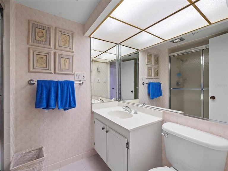 Photo 28 of 60 - 660 Island Way #502, Clearwater Beach, FL 33767