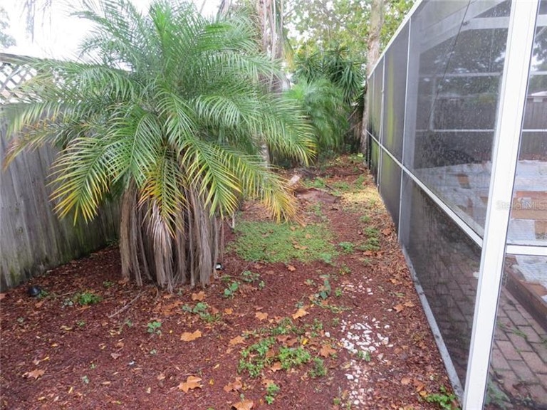 Photo 10 of 12 - 2813 Lorraine St, Tampa, FL 33614
