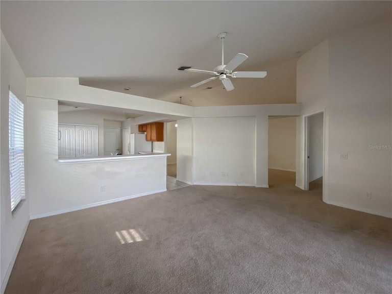 Photo 14 of 26 - 31339 Heatherstone Dr, Wesley Chapel, FL 33543