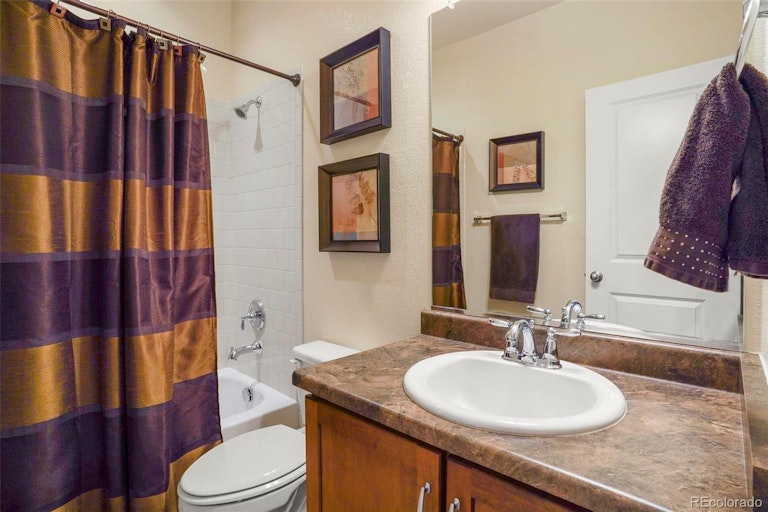 Photo 16 of 33 - 1558 Prairie High Rd, Castle Rock, CO 80109