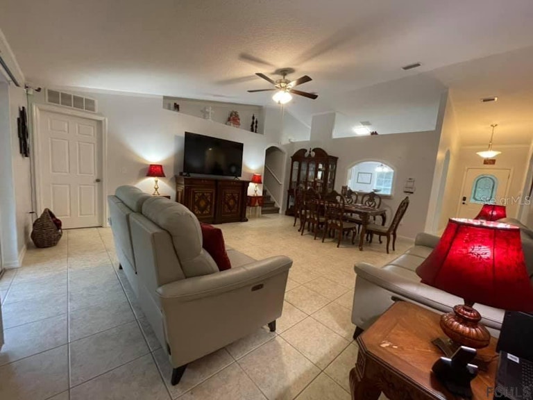 Photo 9 of 40 - 1 Pierce Ln, Palm Coast, FL 32164