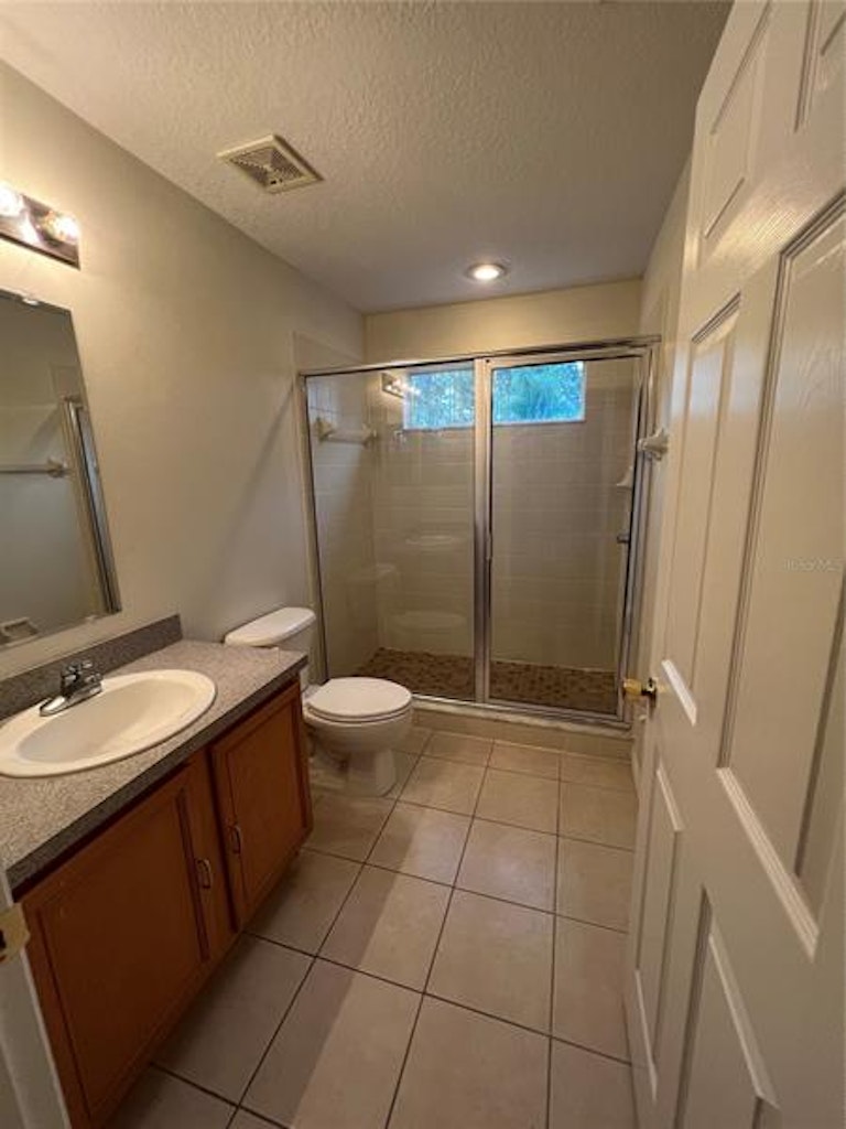 Photo 29 of 43 - 360 Tupelo Cir, Davenport, FL 33897