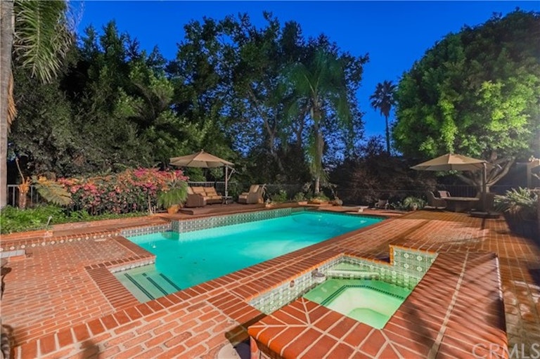 Photo 42 of 59 - 2899 N Monte Verde Dr, Covina, CA 91724
