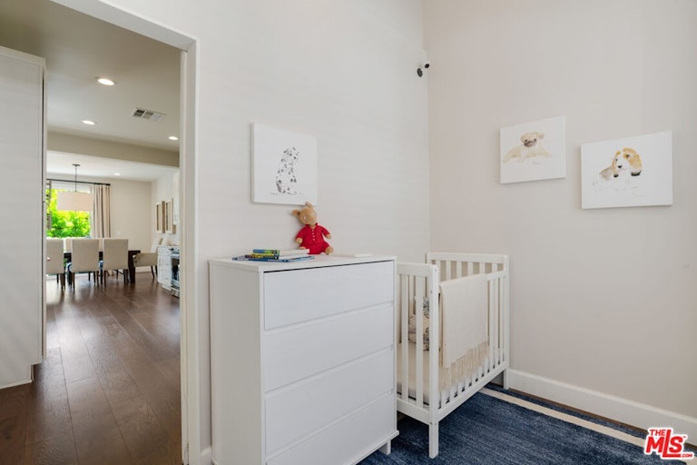 Photo 22 of 41 - 4342 Redwood Ave Unit C308, Marina Del Rey, CA 90292
