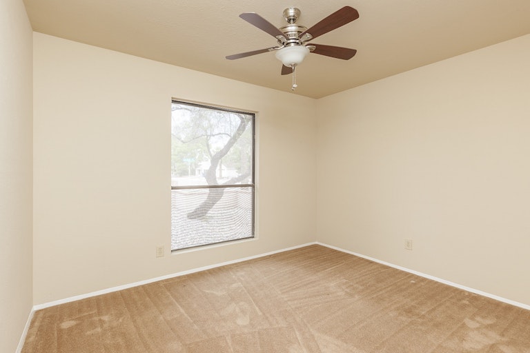 Photo 7 of 23 - 6833 S Alder Dr, Tempe, AZ 85283