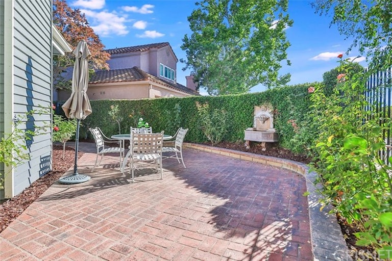 Photo 6 of 75 - 4077 Bending Oak Ct, Moorpark, CA 93021