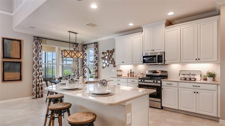 Photo 7 of 19 - 10537 Tranquil Meadow Loop, Riverview, FL 33569