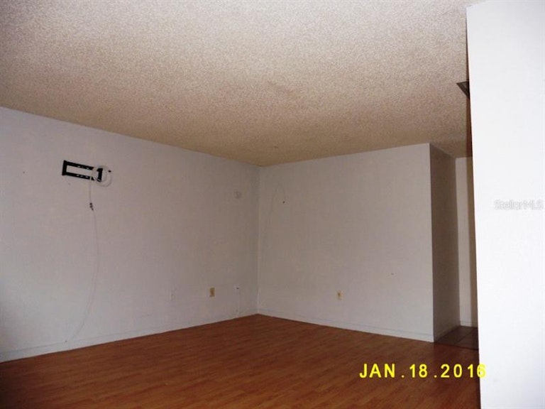 Photo 11 of 14 - 11440 8th Way N #204, Saint Petersburg, FL 33716