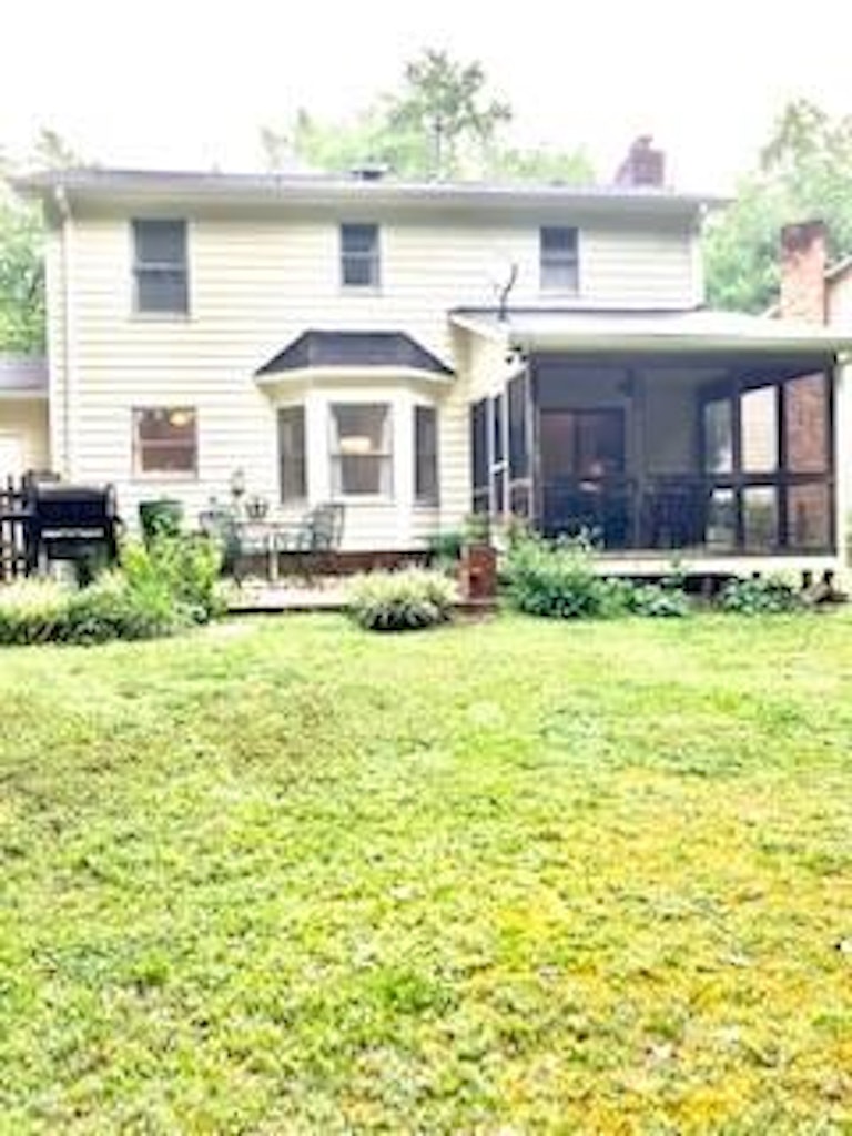 Photo 17 of 26 - 2801 Allenton Trails Ln, Charlotte, NC 28212
