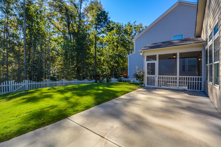 Photo 19 of 21 - 309 Bountywood Dr, Apex, NC 27539