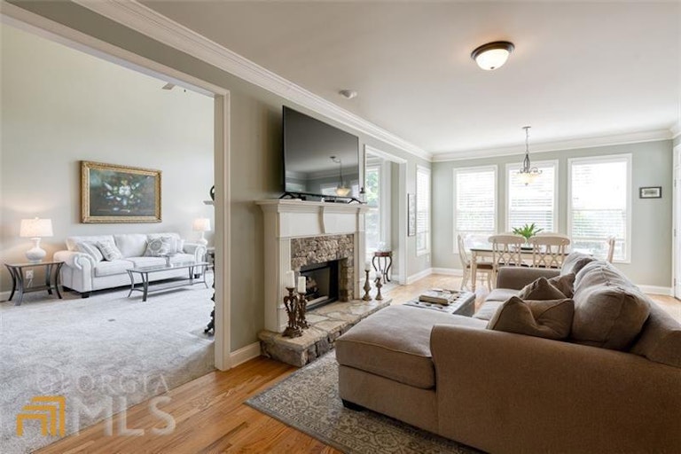 Photo 10 of 71 - 6021 Stillwater Pl, Flowery Branch, GA 30542