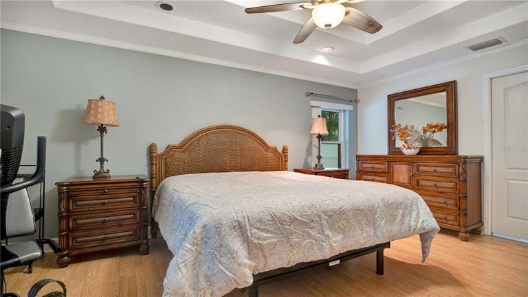 Photo 11 of 37 - 86 Wood Haven Dr, Palm Coast, FL 32164