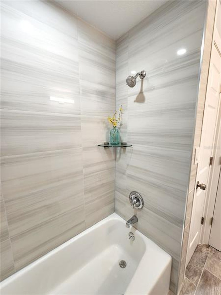 Photo 18 of 48 - 7623 Lotus Dr, Port Richey, FL 34668
