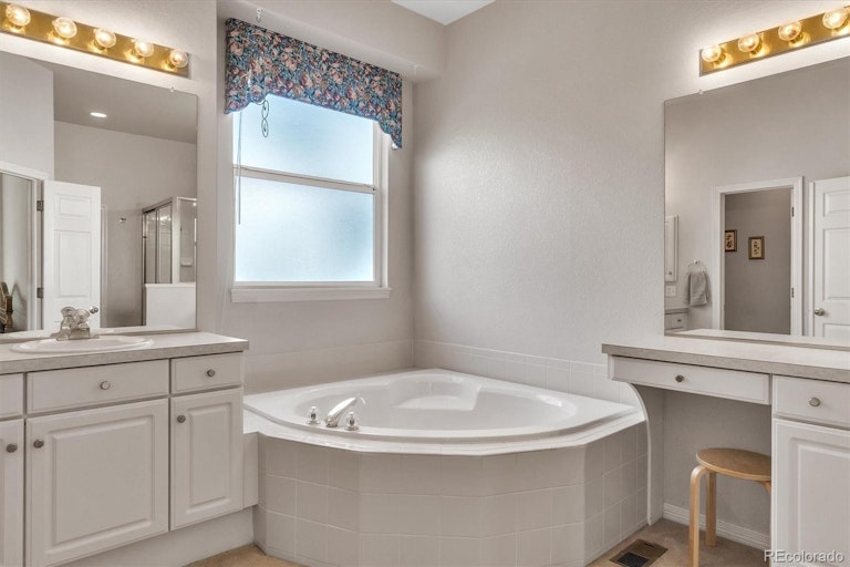 Photo 21 of 38 - 330 Whitetail Cir, Lafayette, CO 80026