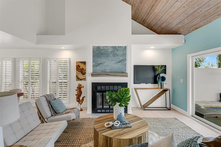 Photo 5 of 54 - 11003 Peach Point Ct, Bradenton, FL 34209