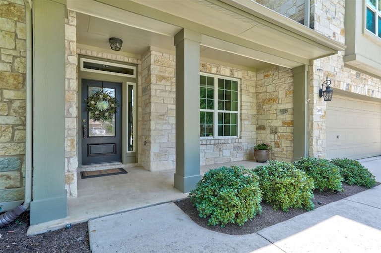 Photo 4 of 40 - 3000 Whitehurst Cv, Round Rock, TX 78681